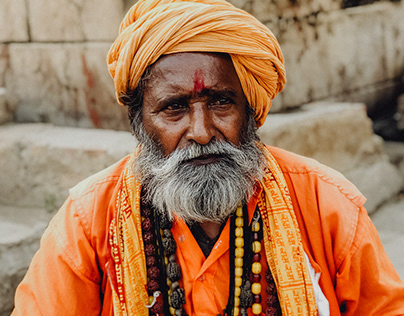 Varanasi : A Photojournal of the Holiest City in India