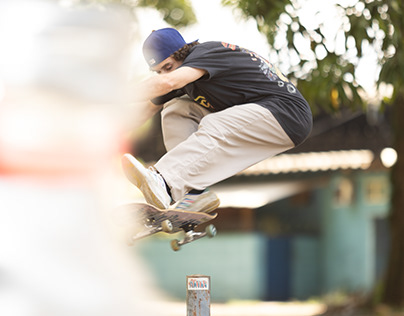 Nas ruas com Andre Godoy - Nineclouds Skateboard