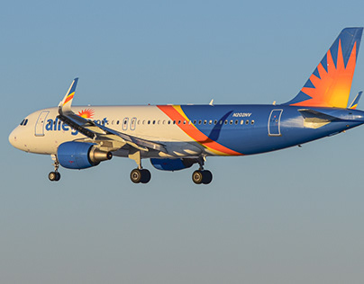 Allegiant A320 landing at BWI