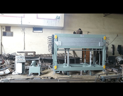 Core Dry Press Plywood Machine