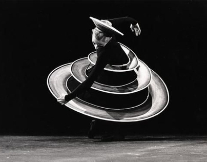 Oskar Schlemmer Triadic Ballet