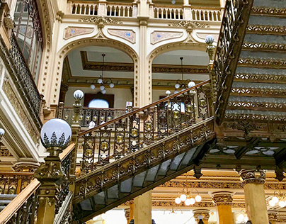 Inside of the Palacio de Correos de México