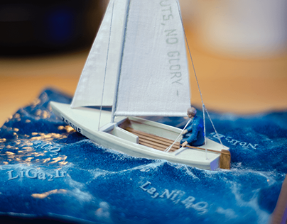 Yacht figurine, graduation gift for 'the best mentor'
