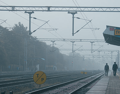 A Winter Morning walk at a Train station