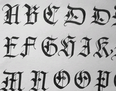 Tipografía Gótica y Uncial