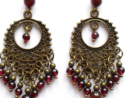 Earrings with garnet beads