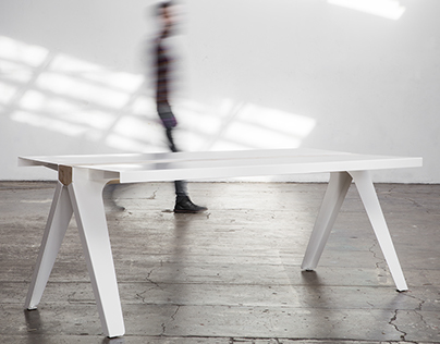 Volta - steel and wood table