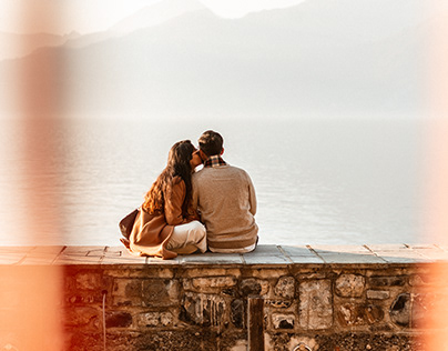Suprise engagement on Lake Como