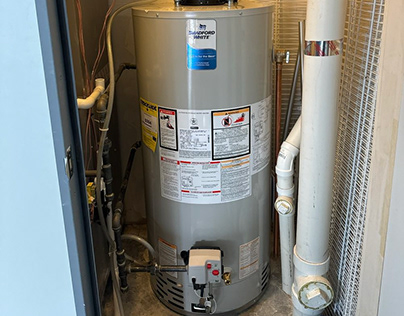 Emergency Plumbing pros in Gas & Electric Water Heater