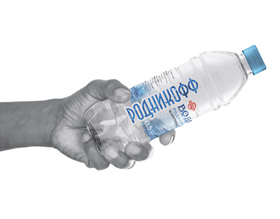 Дизайн этикетки для питьевой воды Родникофф