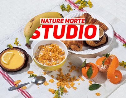 Nature morte en studio, Petit Dej et bouteille