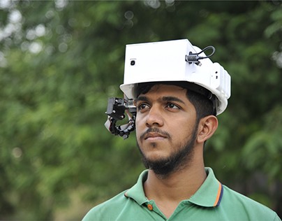Smart helmet: An Industrial Augmented Reality device