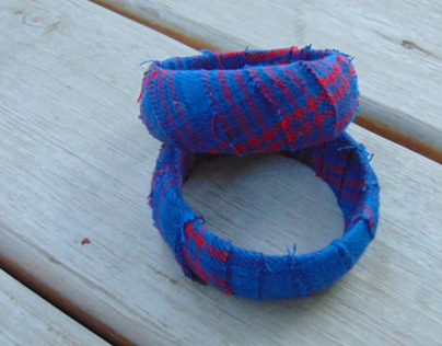 How to Making Pretty Flannel Bangle Bracelets