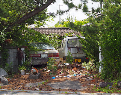 Abandoned Car, Okuma-machi.