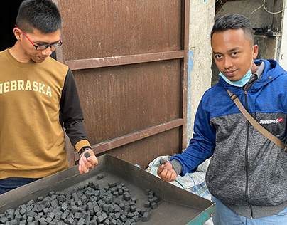 Coconut briquette charcoal from Indonesia