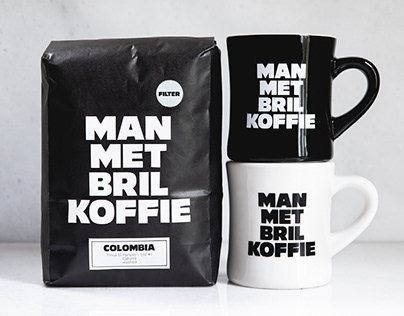 Man Met Bril Koffie Identity