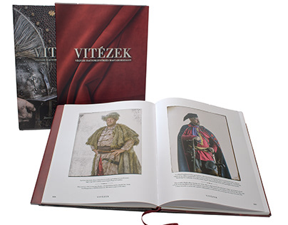 "Vitézek (Valiants) Book I. English-Hungarian text.