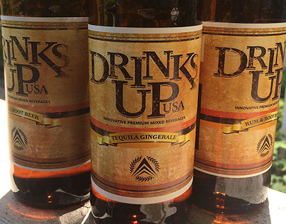 DrinksUpUSA Brand Identity