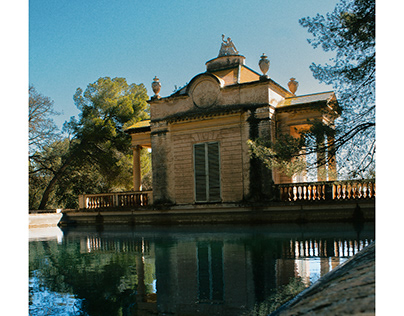 Pabellón Neoclásico del Parque del Laberint d'Horta