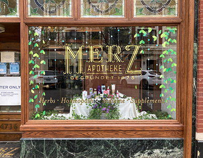 Late Spring Windows and Displays 2021