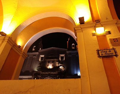 Fotografía Nocturna en el Centro Histórico de Quito