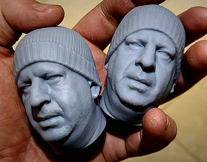 3D Scanning & Printing Christmas Head Baubles
