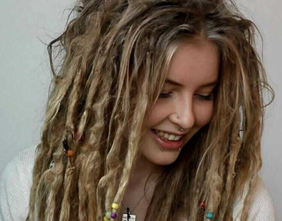 Brilliant famous white girl with dreads