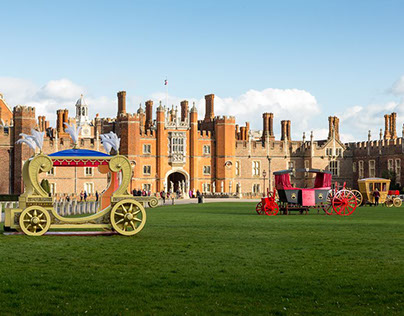 Replica carriages for Hampton Court Palace