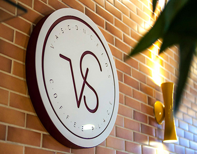 Vasconcelos Restaurante & Café · Branding + Sinalização