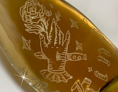 Engraving bottles of Champagne