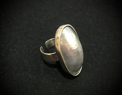 Diseño de maxi anillo en plata .925