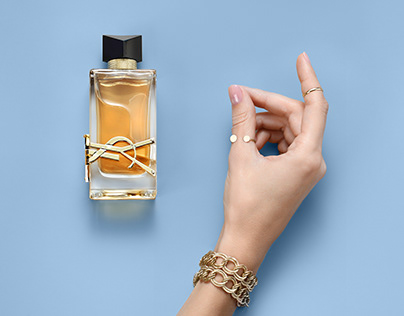 Retouching the perfume | product photo retouching