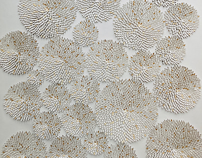 chrysanthemum circles (2023), 101 x 101 cm