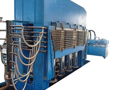 Manufacturer of Hydraulic Hot Press For Shuttering Ply