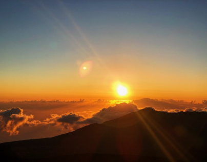 Sunrise on Haleakalã