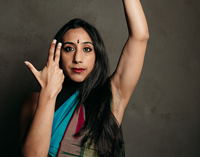 Movement and storytelling about women through dance