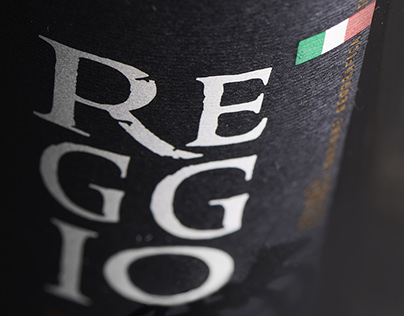 REGGIO wine label