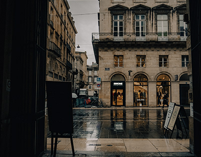 Rainy city of Bordeaux
