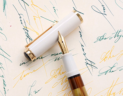Pelikan M200 Gold-Marbled | Product Photography