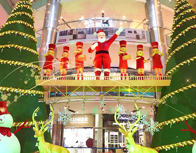 London Bridge - Christmas Installation - Ambience Mall