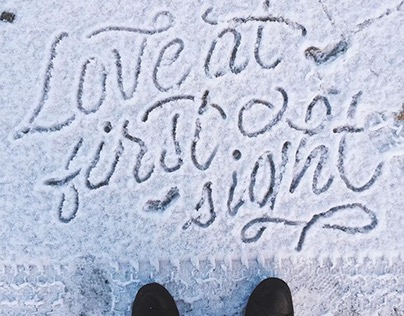 Snow lettering