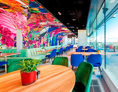 nhow Amsterdam Rai: CURVED MURAL FOR RESTAURANT