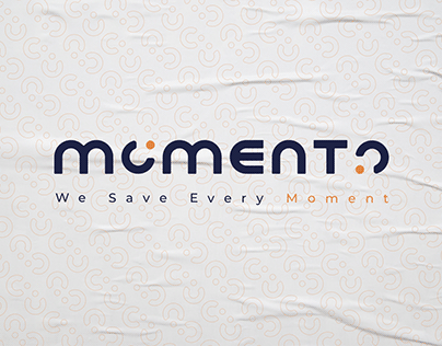 Momento Photography Studio Logo