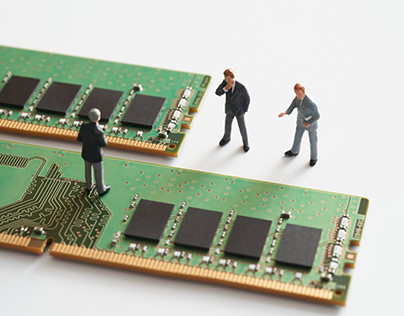 Virtual memory lead fragmentation, how is it managed?