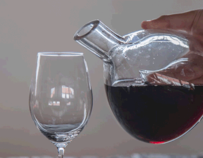 Project thumbnail - Blown Glass - Wine decanter