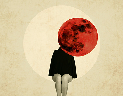 Waiting for the red moon