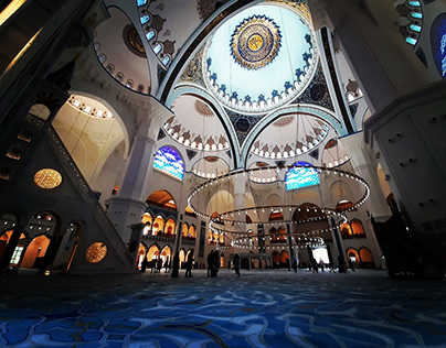 The beauty and luxury of mosques in Turkey