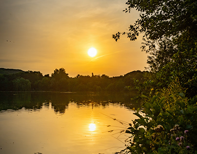 Evening sun over WestPort Lake, Stoke-on-Trent