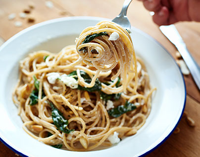Spaghetti with lemon, feta and basil.