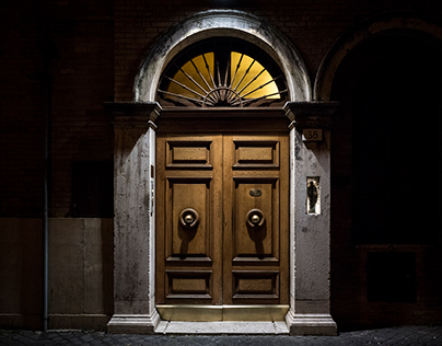 THE DOORS OF ROME
